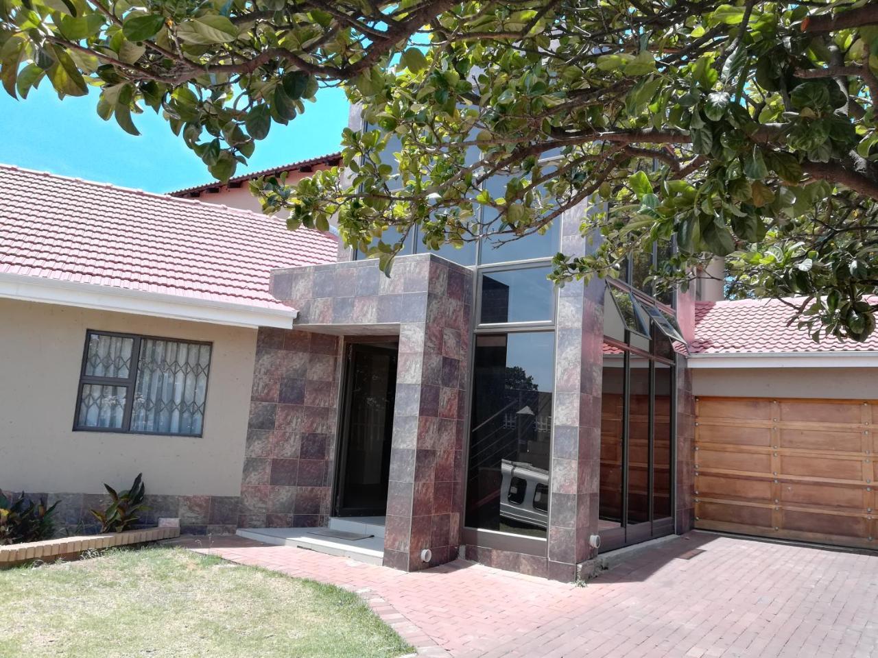 Lalela House Quarto em Acomodações Particulares