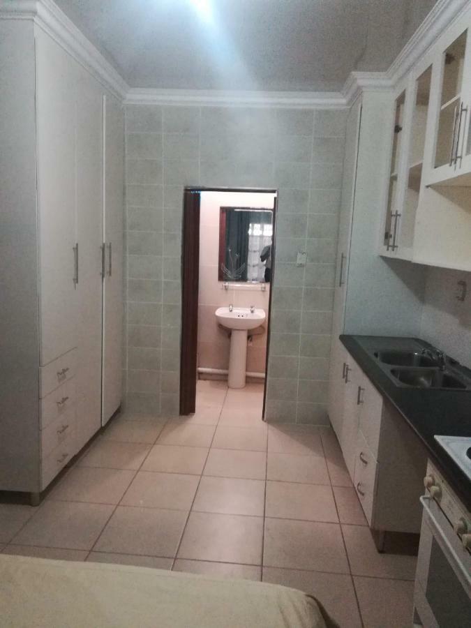 Lalela House Quarto em Acomodações Particulares *