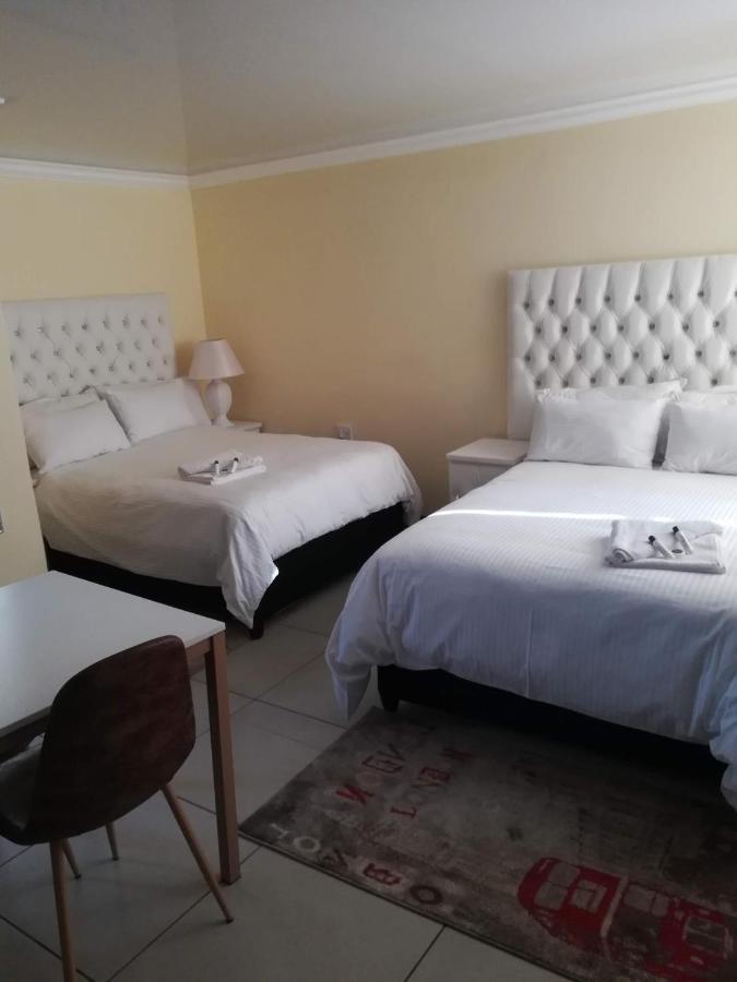 Quarto em Acomodações Particulares Lalela House